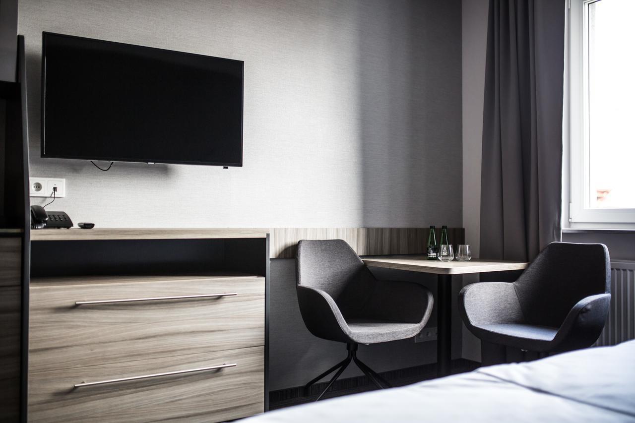 Hotel Mazurek Koło Exteriör bild